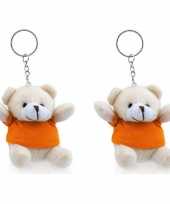 15x stuks sleutelhangers beer met oranje shirt