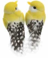 2x decoratie vogeltje geel 6 cm op ijzerdraad met echte veren