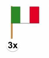 3x stuks italie zwaaivlaggetjes