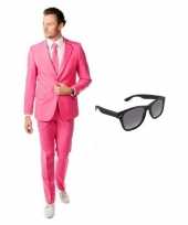 Carnavalskostuum roze heren pak 54 2xl met gratis zonnebril